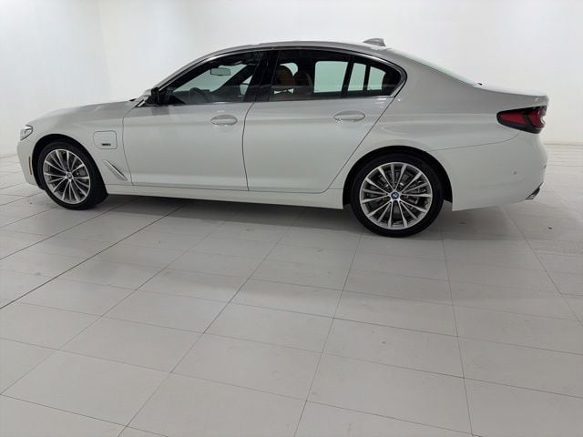 bmw 5 series 2023 WBA33AG05PCM47381 image bmw 5 series 2023 WBA33AG05PCM47381 image